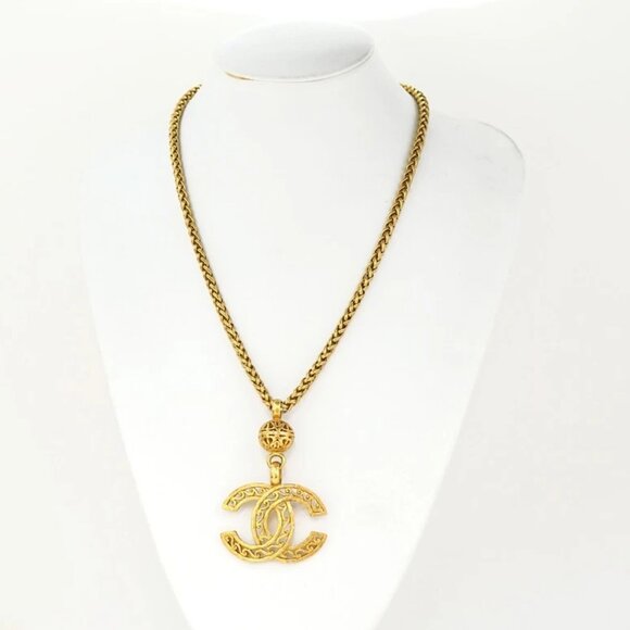 CHANEL CC Logos Filigree Ball Necklace 30" Gold Tone 95A Auth w/Box #24382 - Picture 2 of 10